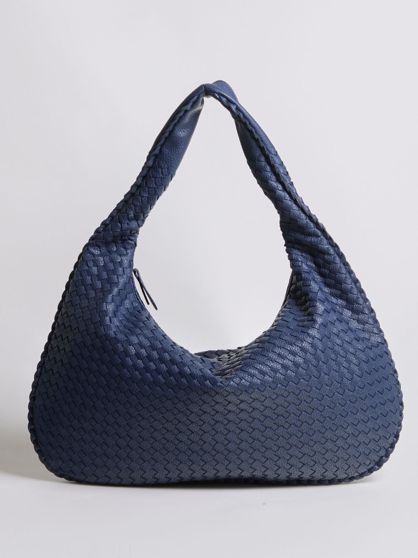 Women's Woven Hobo Shoulder Bag