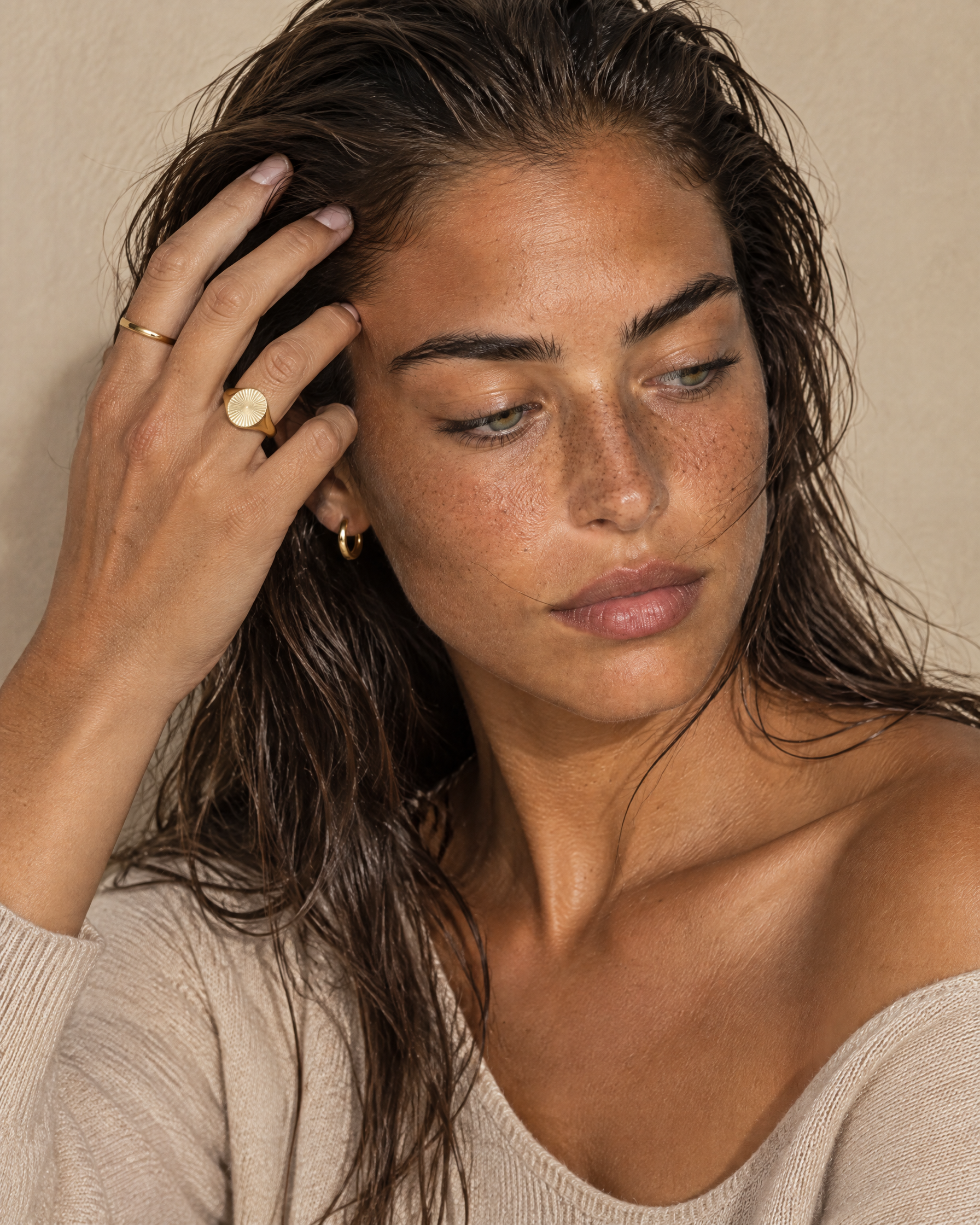 Signet Ring Gold Tone Oval Sunburst Face