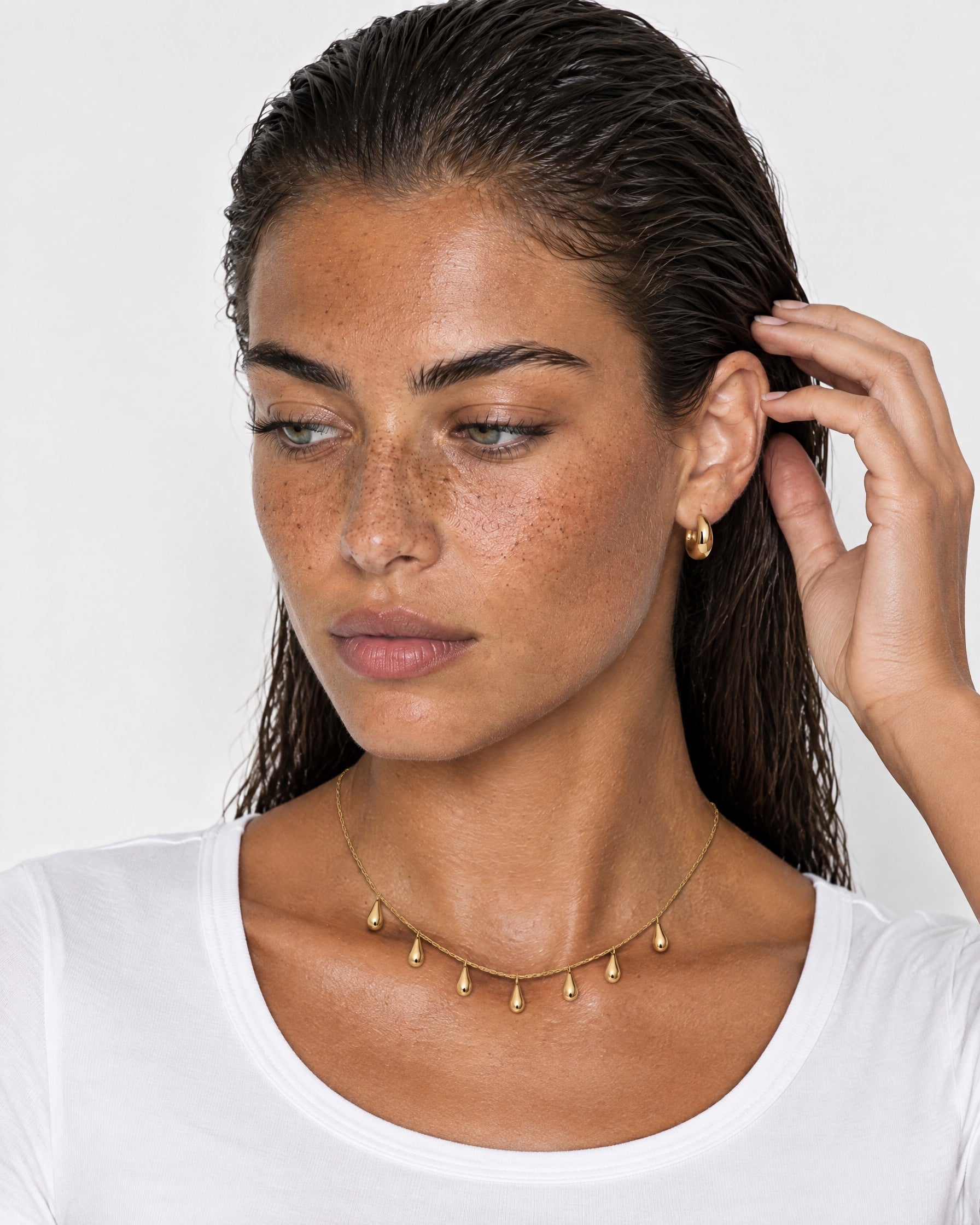 Charm Necklace Gold Tone Dainty Teardrop Drops