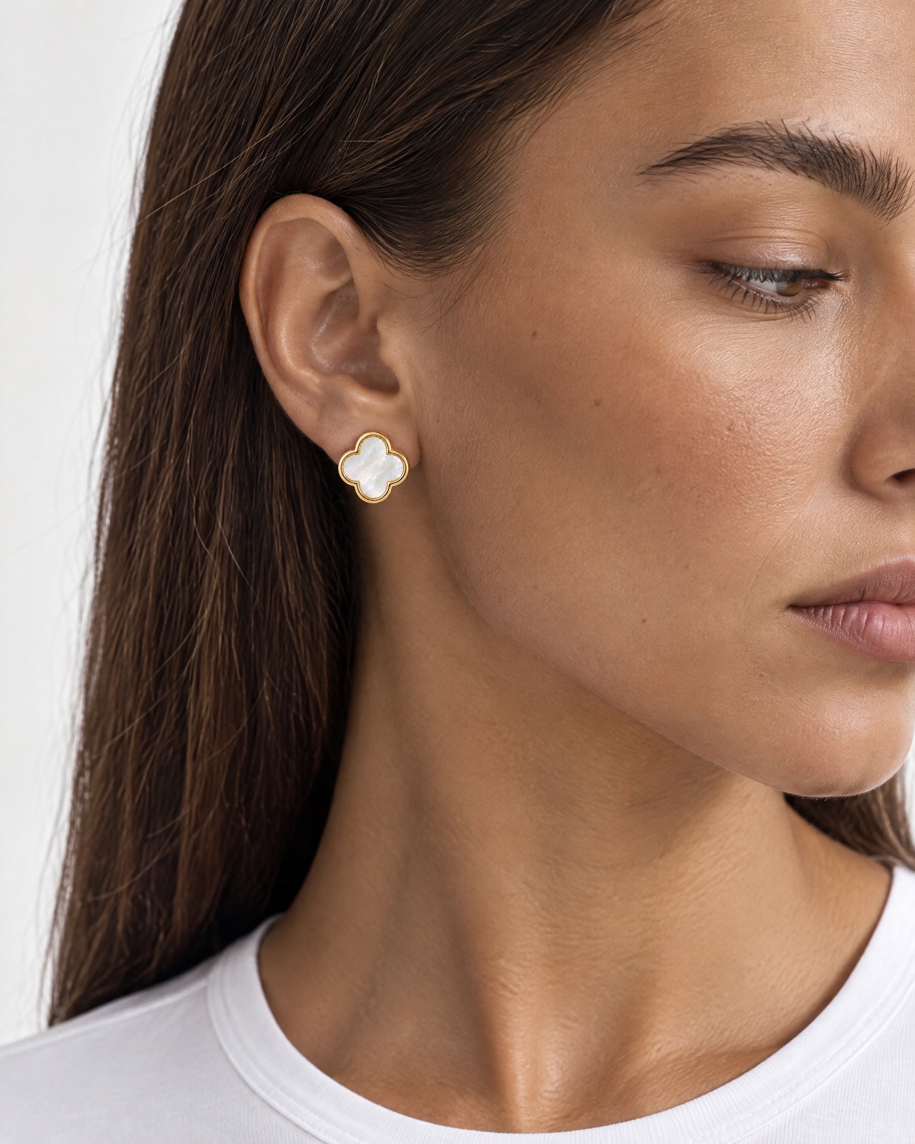 Clover Earrings Gold Tone Mother of Pearl - Gold