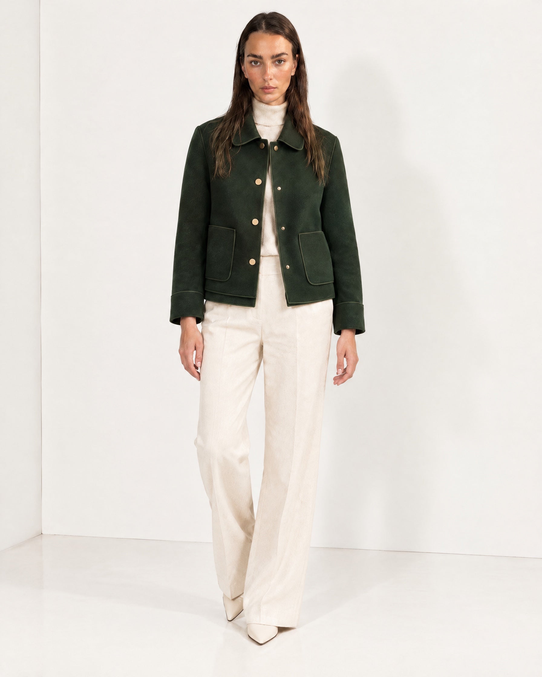 Green Short Jacket Boxy Collared Jacket with Patch Pockets and Snap Buttons