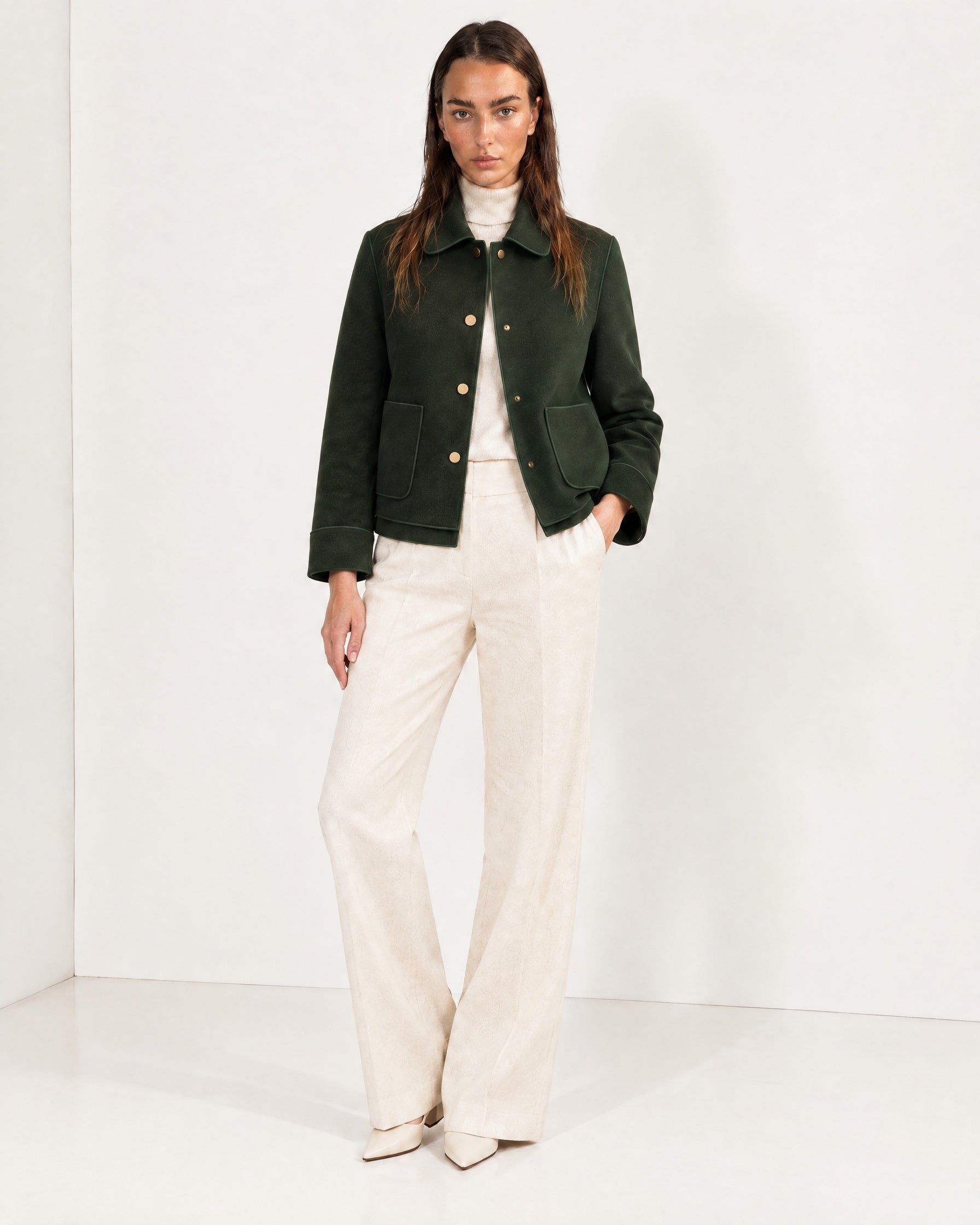 Green Short Jacket Boxy Collared Jacket with Patch Pockets and Snap Buttons