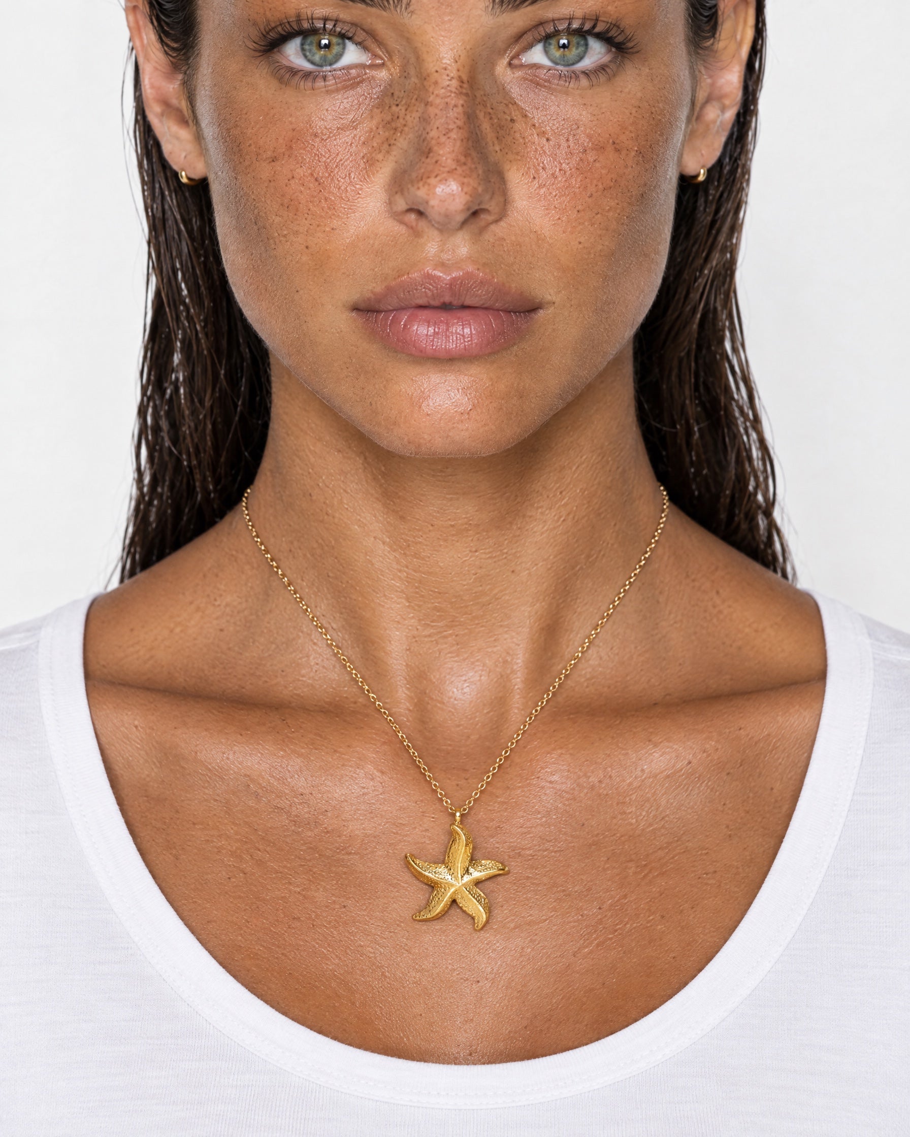 Starfish Necklace Gold Tone Pendant on Chain